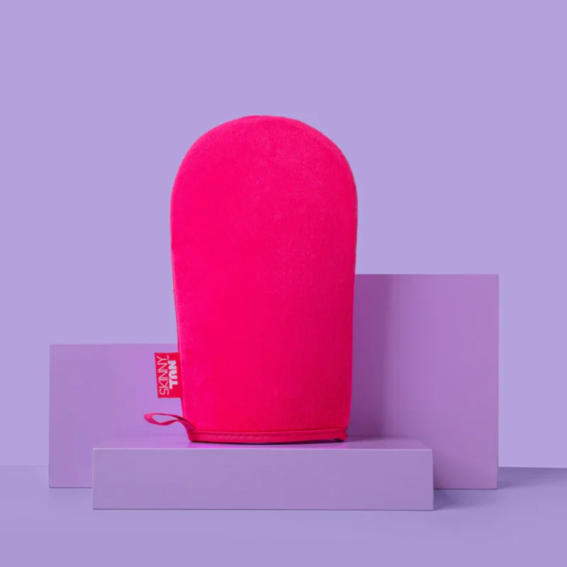 Skinny Tan Dual Fake Tanning Mitt - Image 4